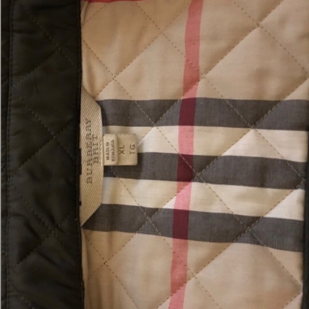 Burberry Olive Quilted Jacket - Picture 2 of 10